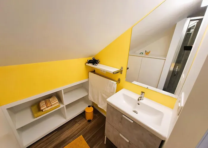 4 Pers Avec Balcon Et Jardin *